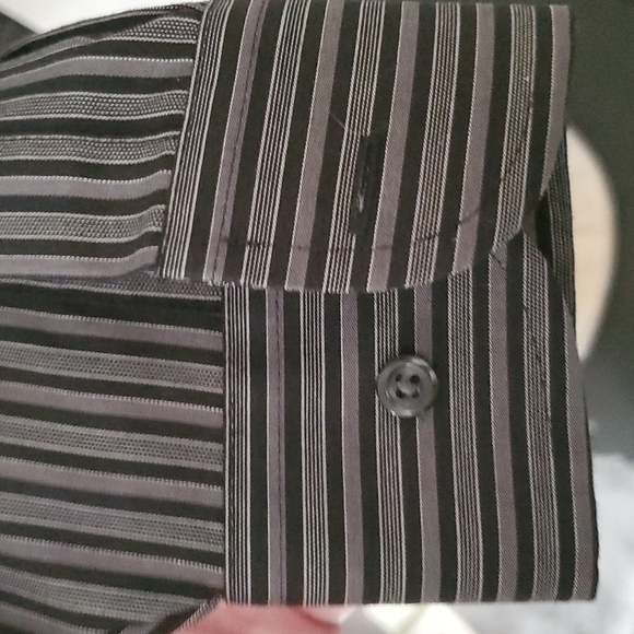 Stafford. Wrinkle free short sleeve shirt - Picture 7 of 7